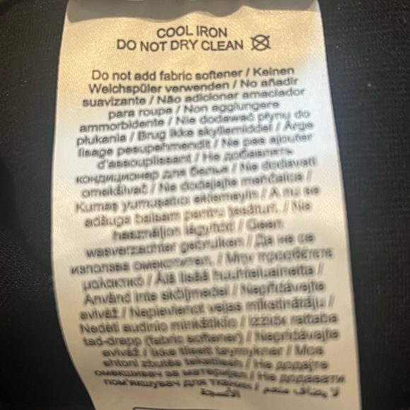 Women’s loose paper bag coated pants from Vero Moda - Picture 9 of 9